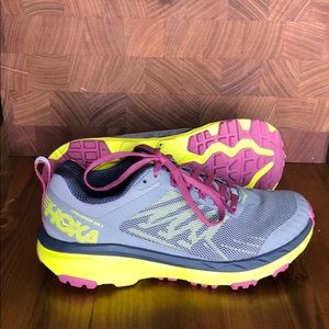 HOKA train running shoes Challenger ATR 5